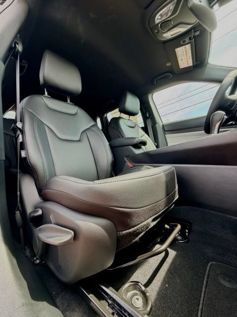 New 2026 Jeep Compass Limited AWD/4WD image 14