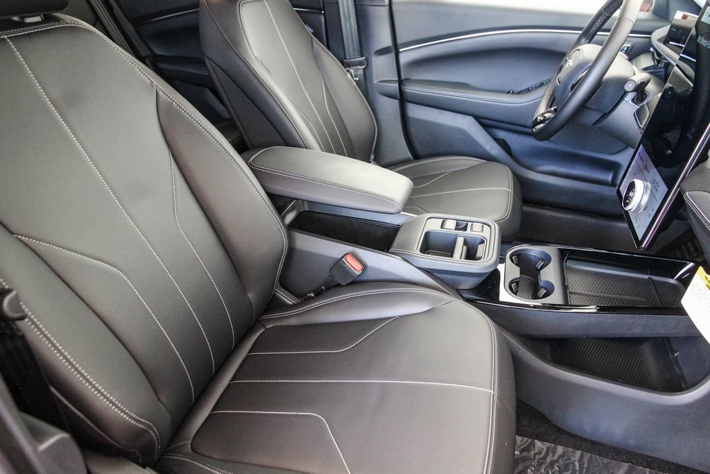 New 2026 Ford Mustang Mach-E Select RWD image 17