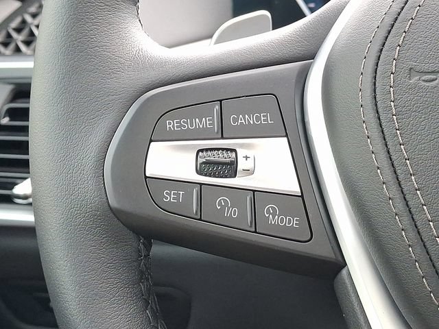 Used 2025 BMW X5 xDrive40i w/ Premium Package AWD/4WD image 23