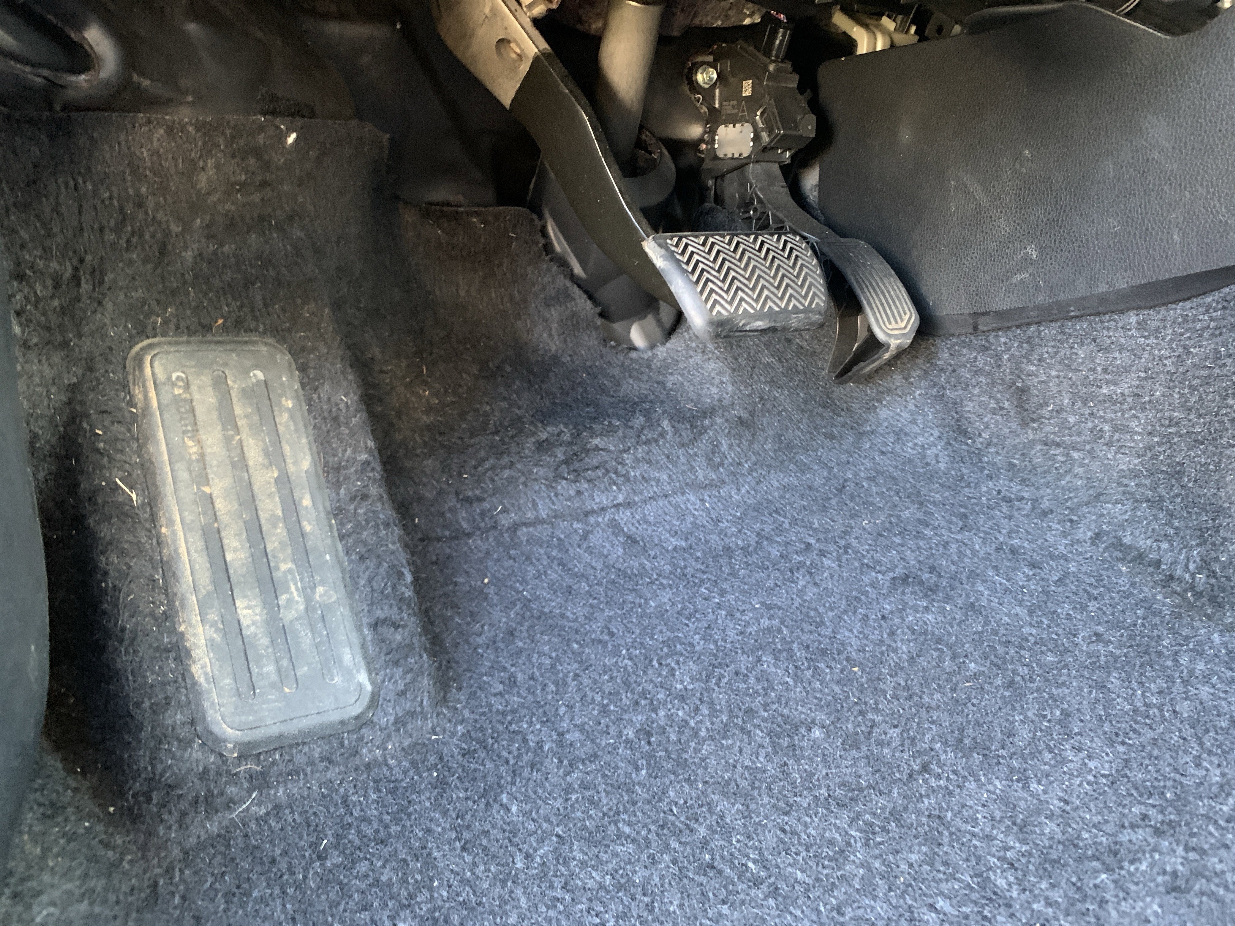 Used 2013 Toyota RAV4 Limited image 17