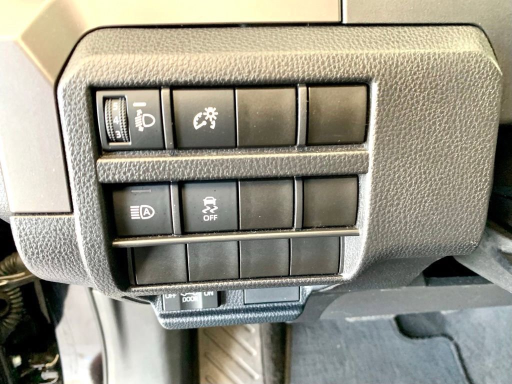 Used 2025 Toyota Tacoma SR5 RWD image 30