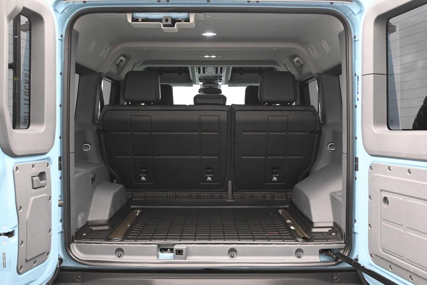 Used 2024 INEOS Grenadier Station Wagon AWD/4WD image 7
