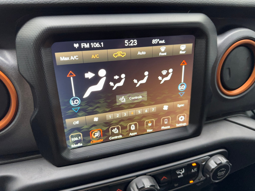 Used 2023 Jeep Gladiator Mojave w/ LED Lighting Group AWD/4WD image 63