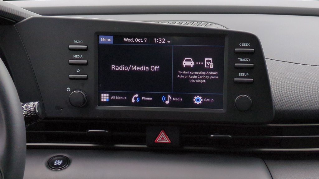 Certified 2026 Hyundai Elantra Sport FWD image 13