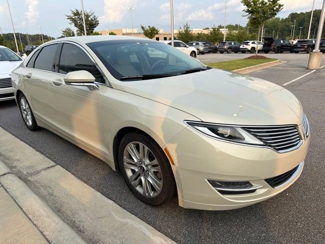 Used 2016 Lincoln MKZ w/ Equipment Group 200A Select FWD image 6