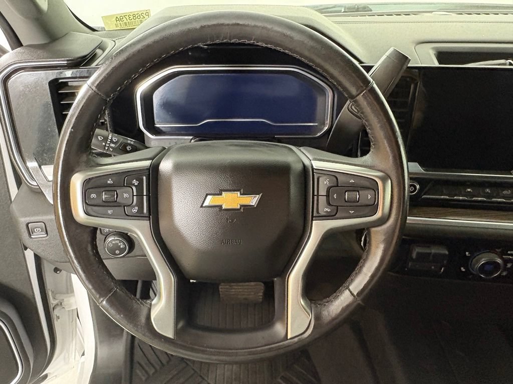 Certified 2022 Chevrolet Silverado 1500 LT AWD/4WD image 27
