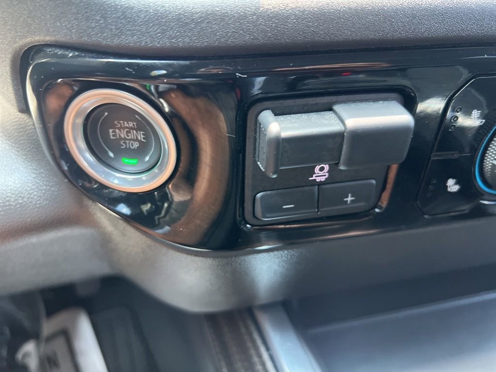 Used 2024 Chevrolet Silverado 1500 LT RWD image 55