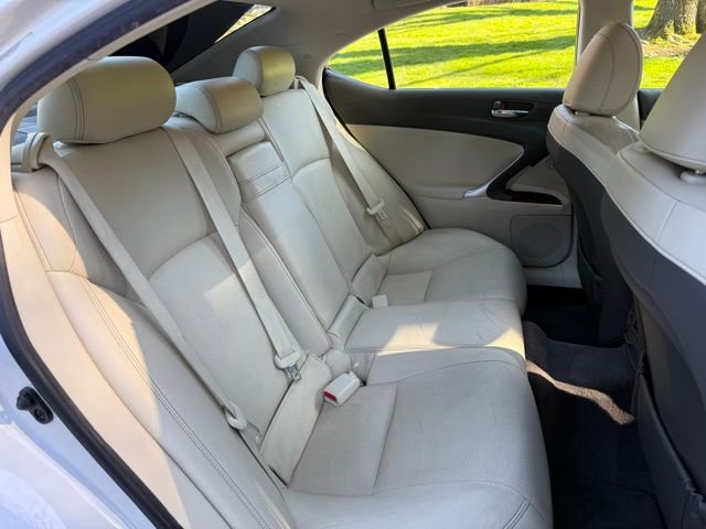Used 2011 Lexus IS 250 w/ Premium Pkg Value Edition image 28