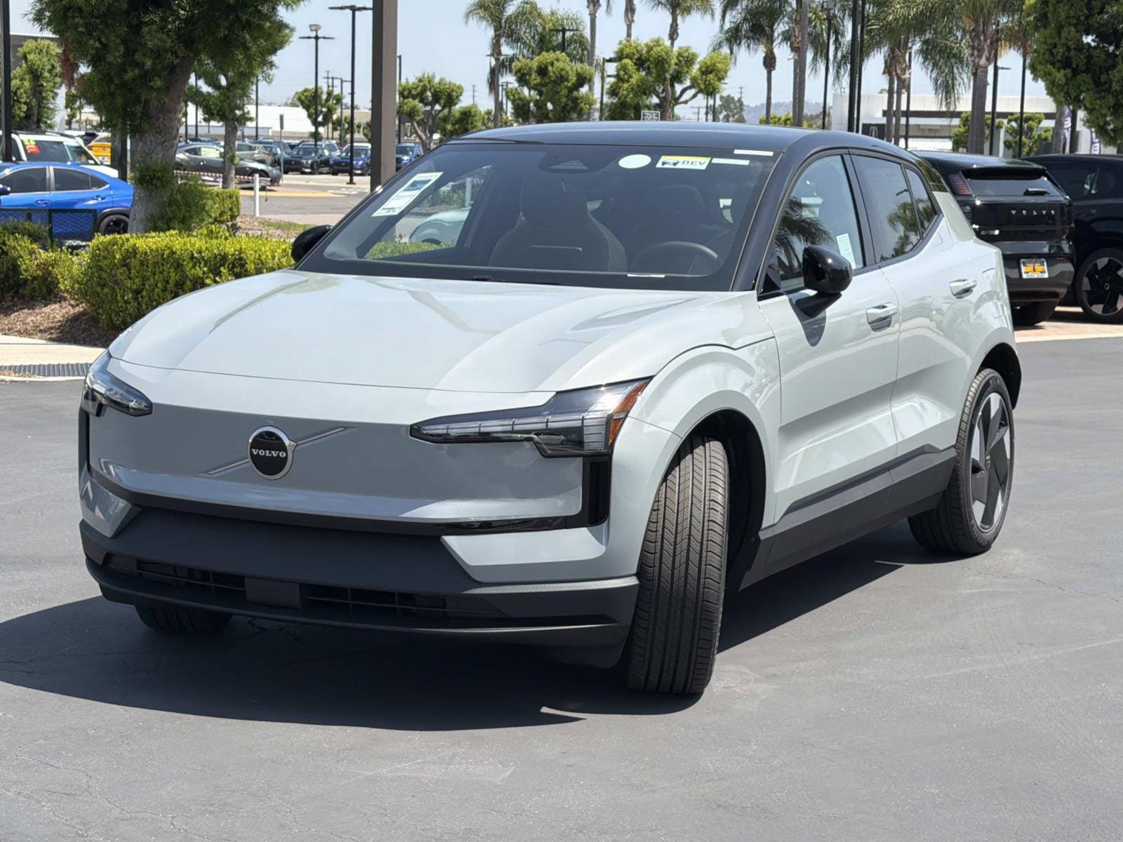 New 2026 Volvo EX30 Plus w/ Climate Package AWD/4WD image 3