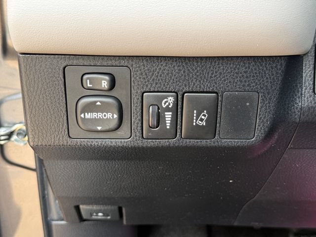 Used 2016 Toyota RAV4 XLE w/ Convenience Package AWD/4WD image 23