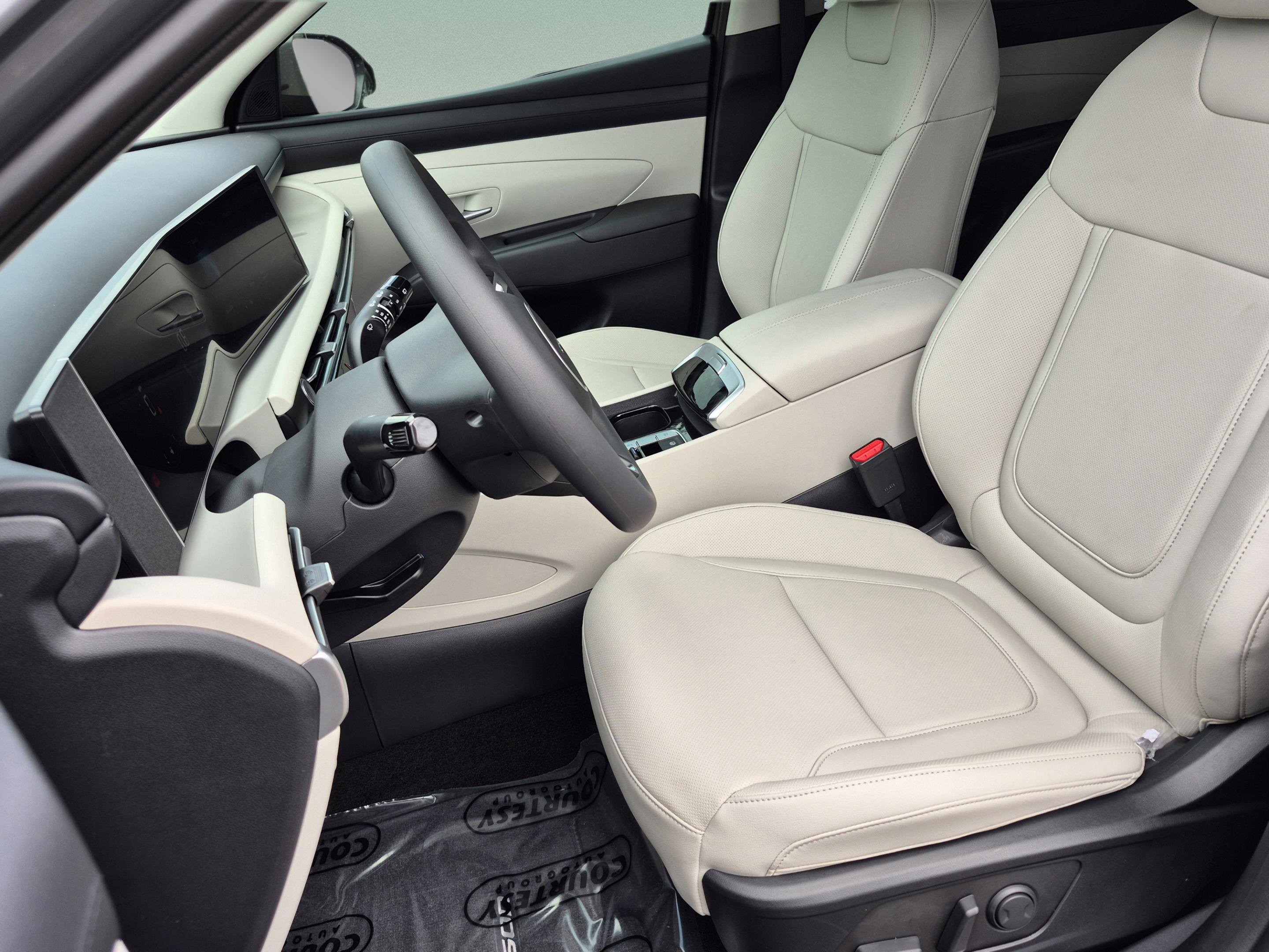 New 2026 Hyundai Tucson SEL Plus FWD image 18