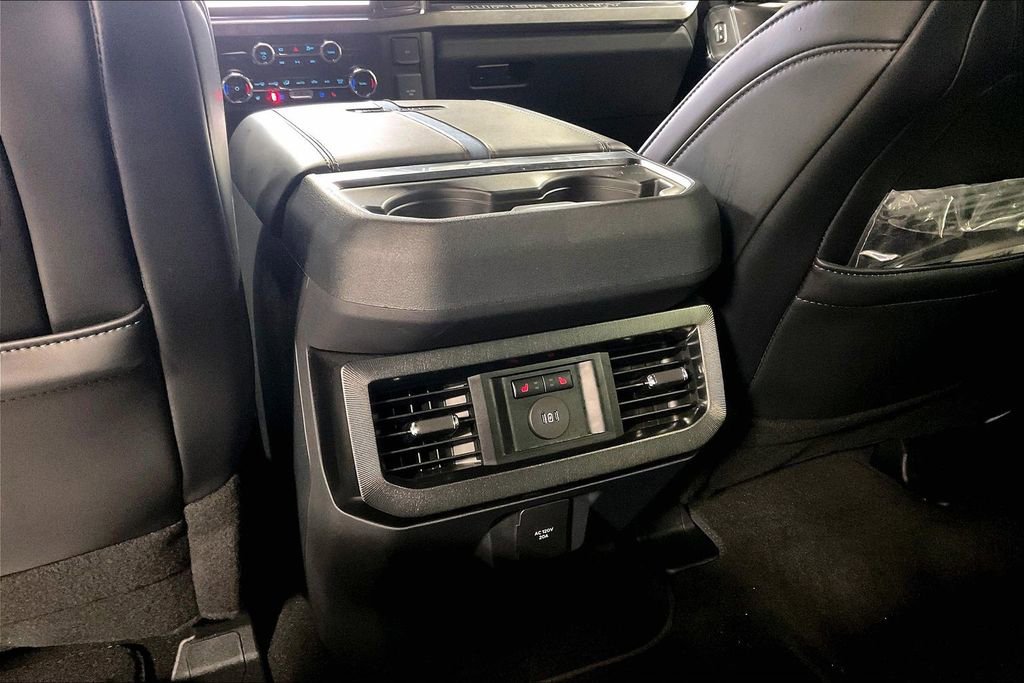 Used 2026 Ford F250 Platinum w/ Tremor Off-Road Package AWD/4WD image 31