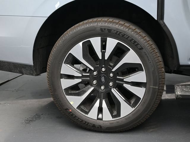 New 2026 Ford Expedition Max Platinum w/ Driver's Package AWD/4WD image 40
