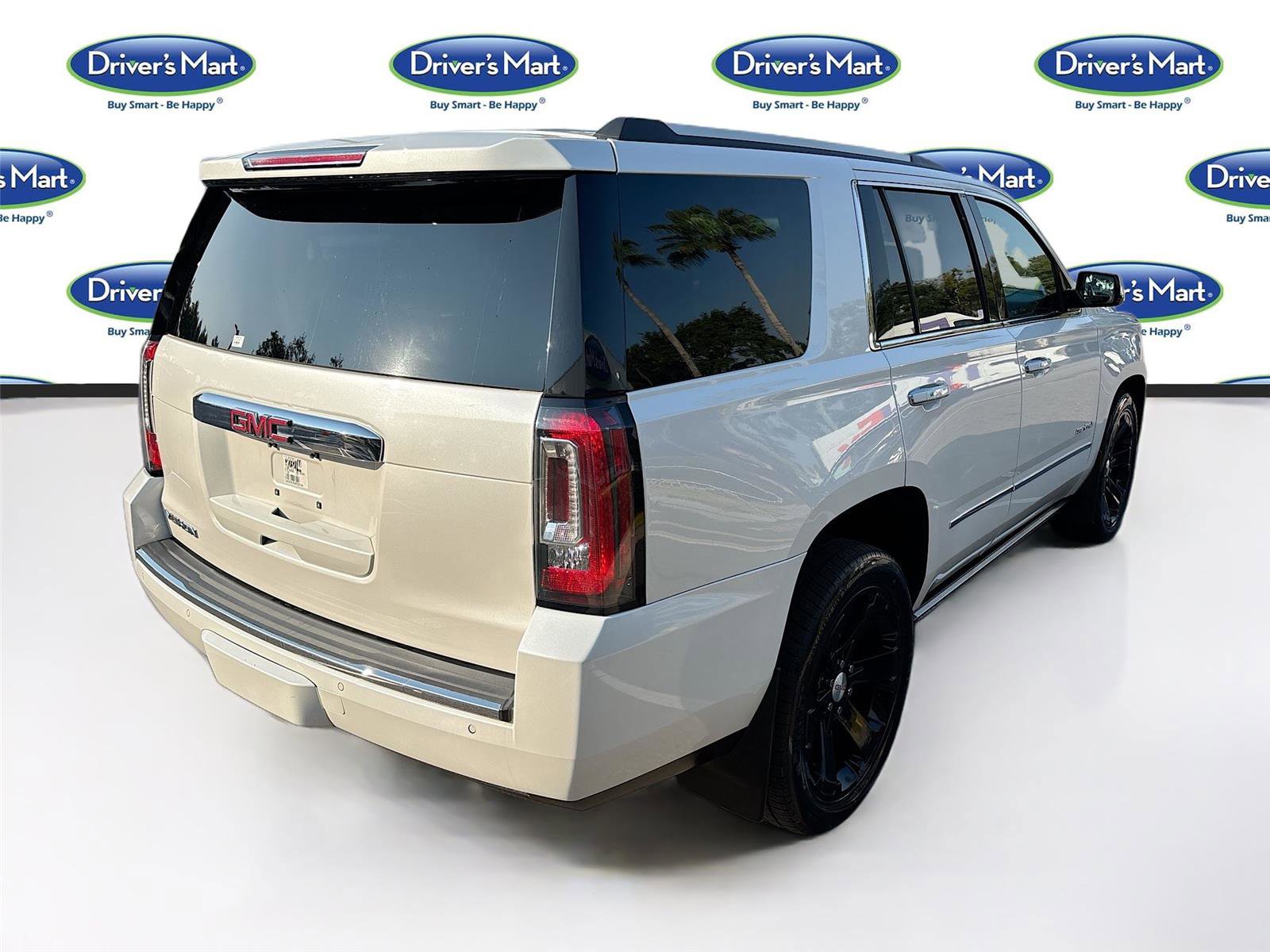 Used 2016 GMC Yukon Denali image 8
