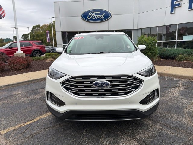 Certified 2024 Ford Edge Titanium image 2