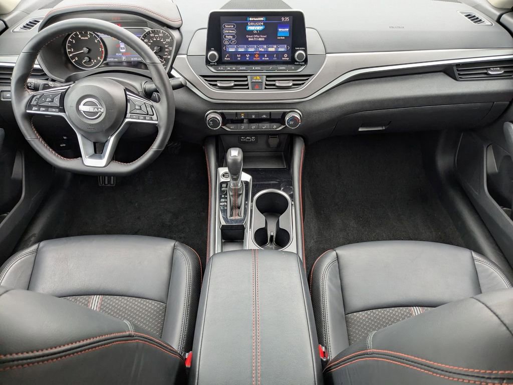 Used 2025 Nissan Altima 2.5 SR image 29