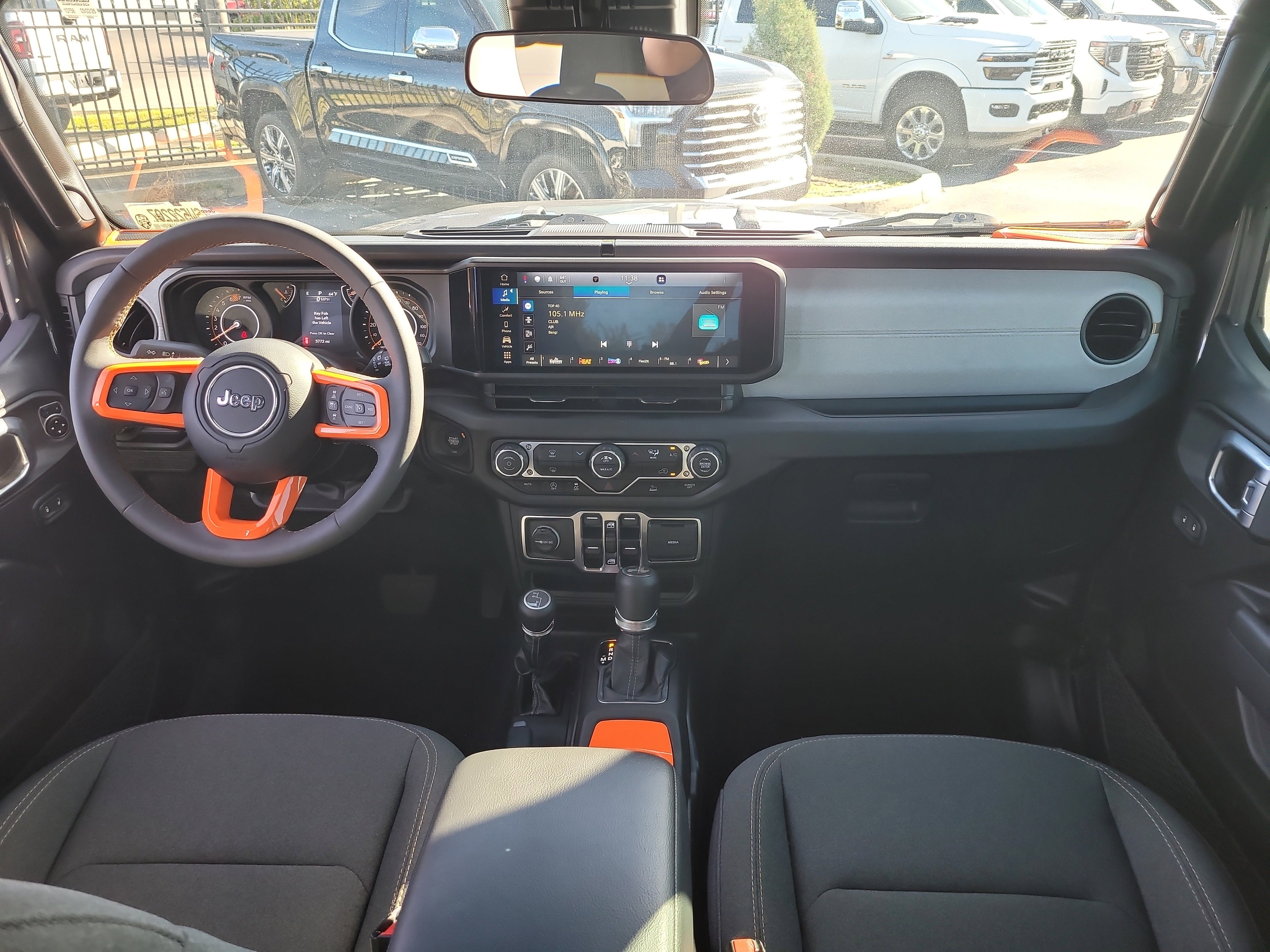 Used 2025 Jeep Wrangler Sport S image 14