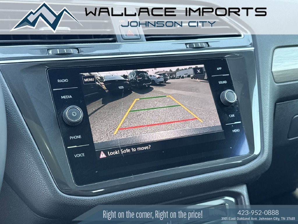 Used 2020 Volkswagen Tiguan SEL FWD image 25