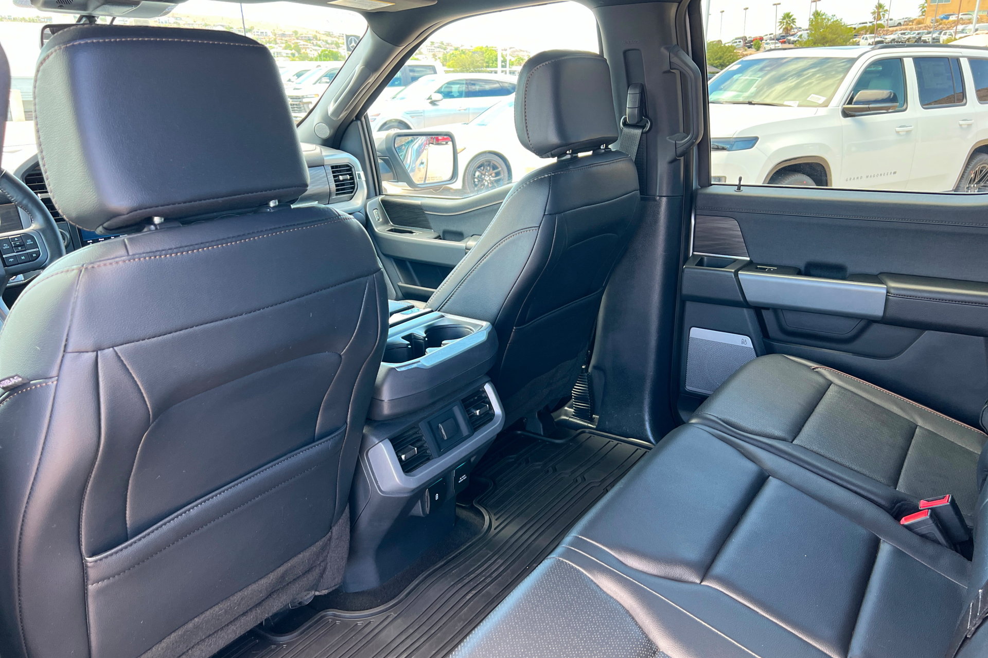 Used 2024 Ford F150 Lariat w/ Bed Utility Package AWD/4WD image 19