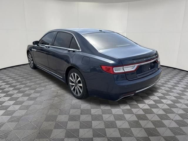 Used 2017 Lincoln Continental Premiere FWD image 9