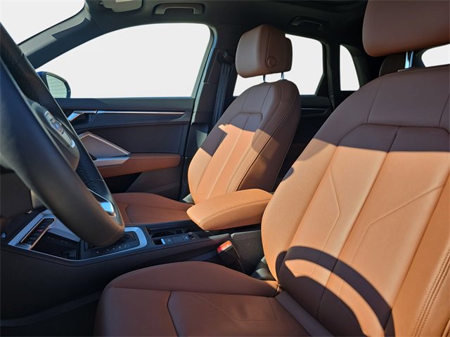 Used 2025 Audi Q3 2.0T Premium w/ Convenience Package image 18