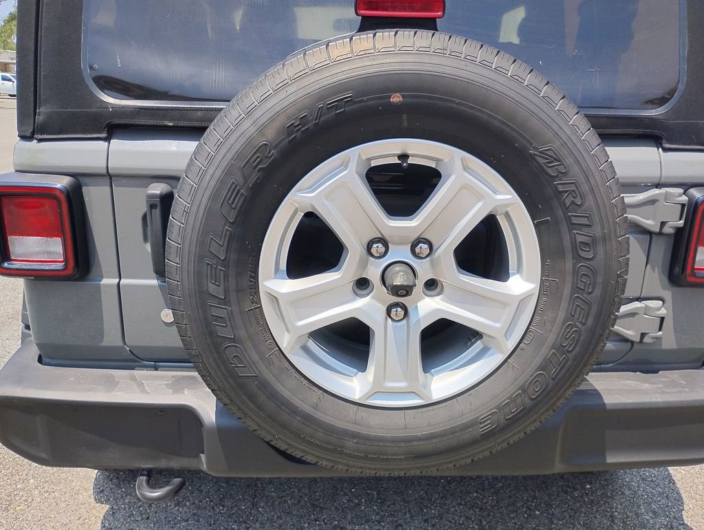 Used 2020 Jeep Wrangler Sport AWD/4WD image 33