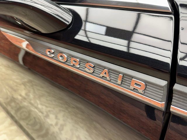 Used 2021 Lincoln Corsair AWD w/ Equipment Group 101A image 5