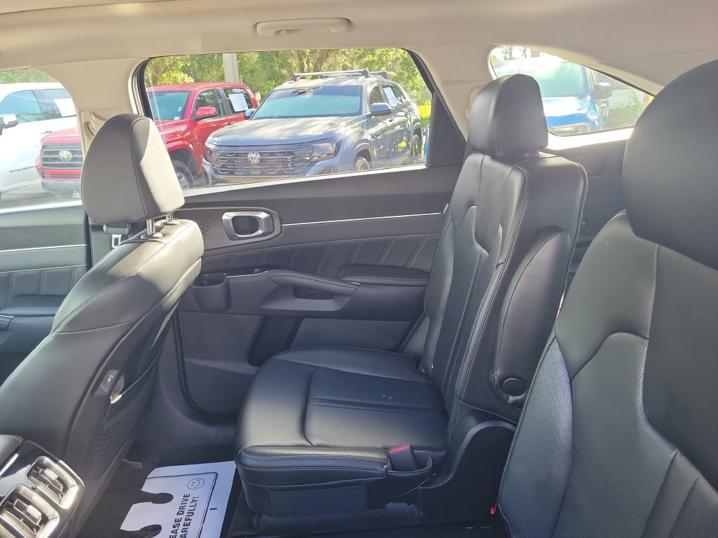 Used 2024 Kia Sorento SX FWD image 14