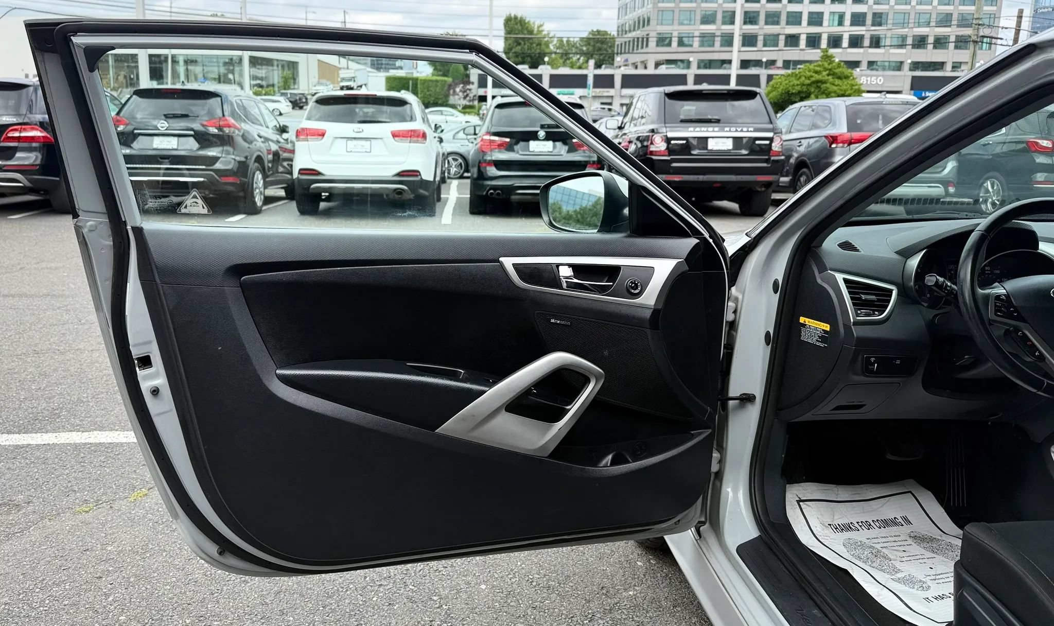 Used 2013 Hyundai Veloster RE:MIX Edition FWD image 9