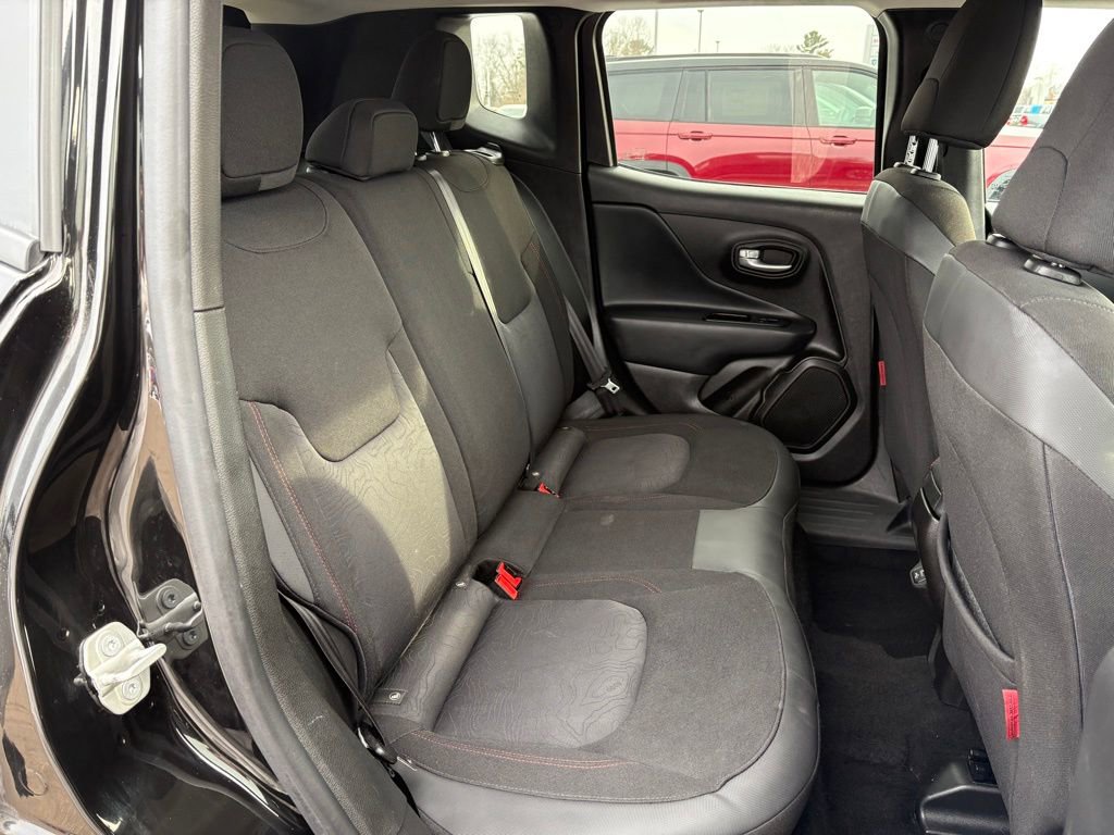 Certified 2023 Jeep Renegade Trailhawk AWD/4WD image 14