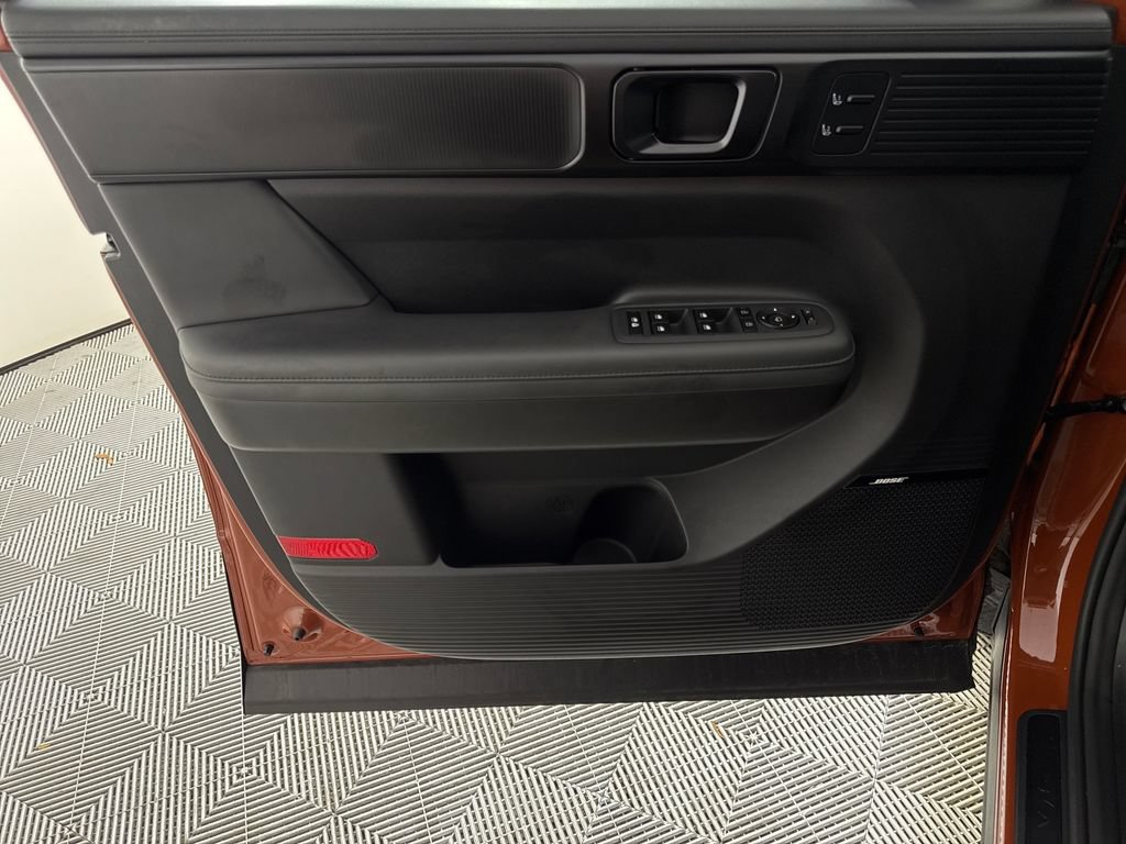Used 2024 Hyundai Santa Fe Calligraphy FWD image 12