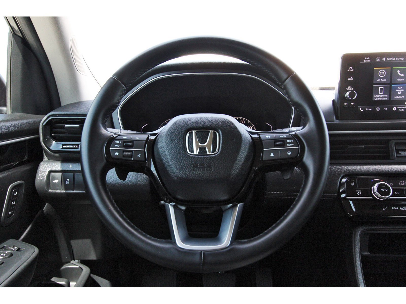 Used 2025 Honda Pilot EX-L image 15