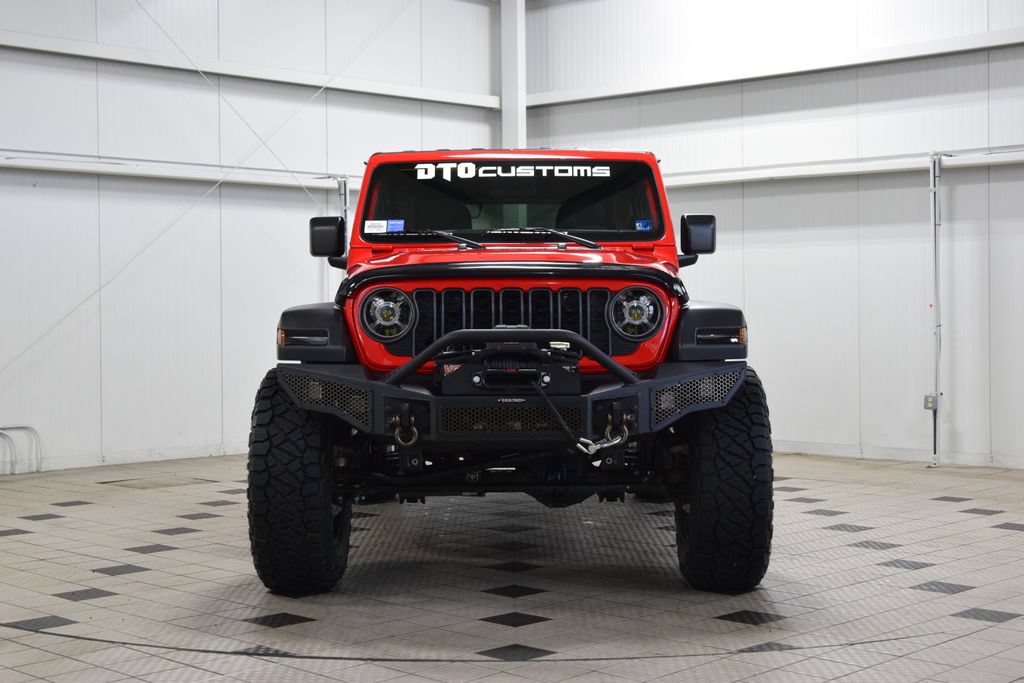 Used 2024 Jeep Wrangler Unlimited Sport AWD/4WD image 2