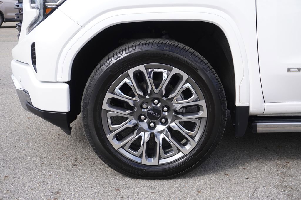 Used 2024 GMC Sierra 1500 Denali Ultimate AWD/4WD image 10