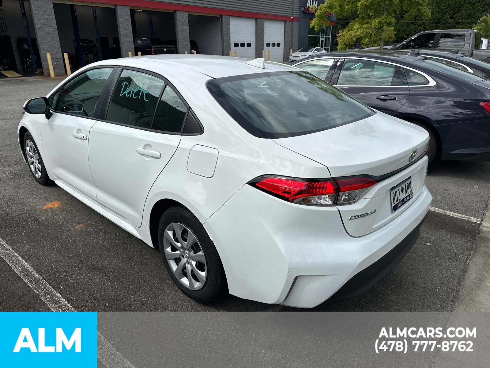 Used 2024 Toyota Corolla LE FWD image 8