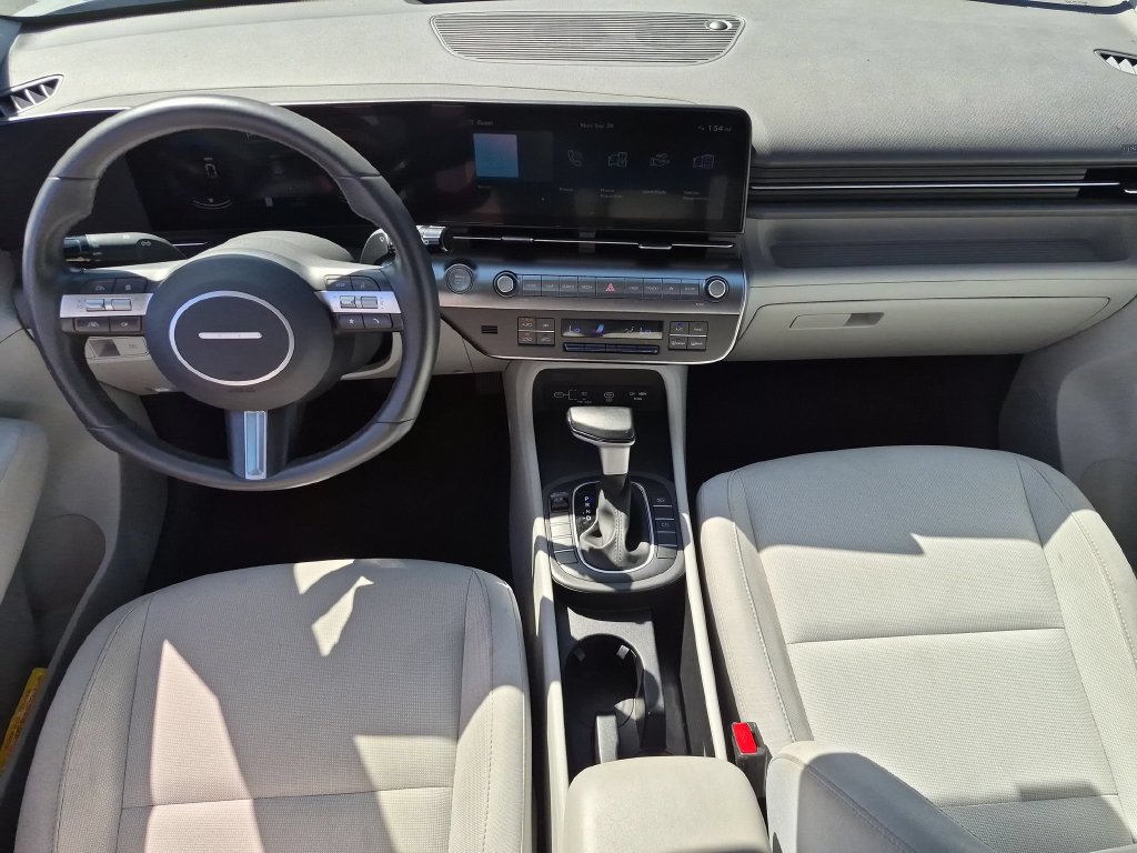 Used 2025 Hyundai Kona SEL FWD image 26