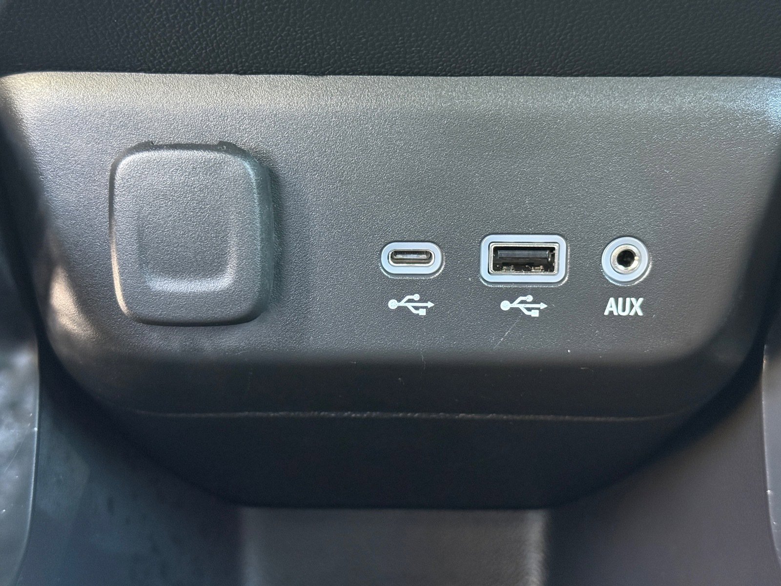 Used 2021 Chevrolet TrailBlazer RS w/ Convenience Package FWD image 28