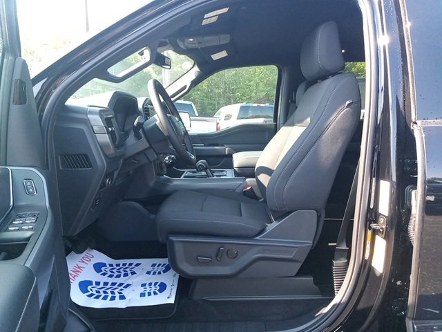 New 2025 Ford F150 XLT w/ Equipment Group 302A MID image 25