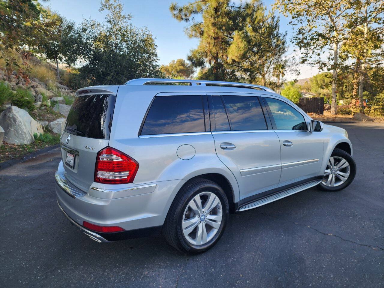 Used 2010 Mercedes-Benz GL 450 4MATIC image 5
