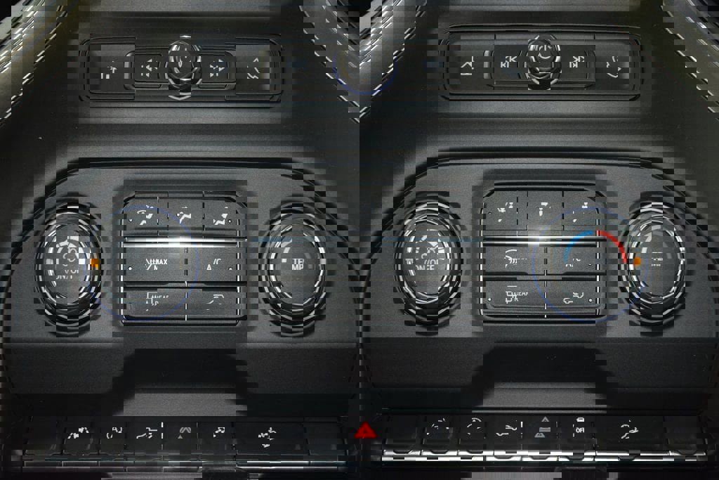 New 2026 Chevrolet Silverado 1500 Custom Trail Boss w/ Turbomax Blackout Package image 31