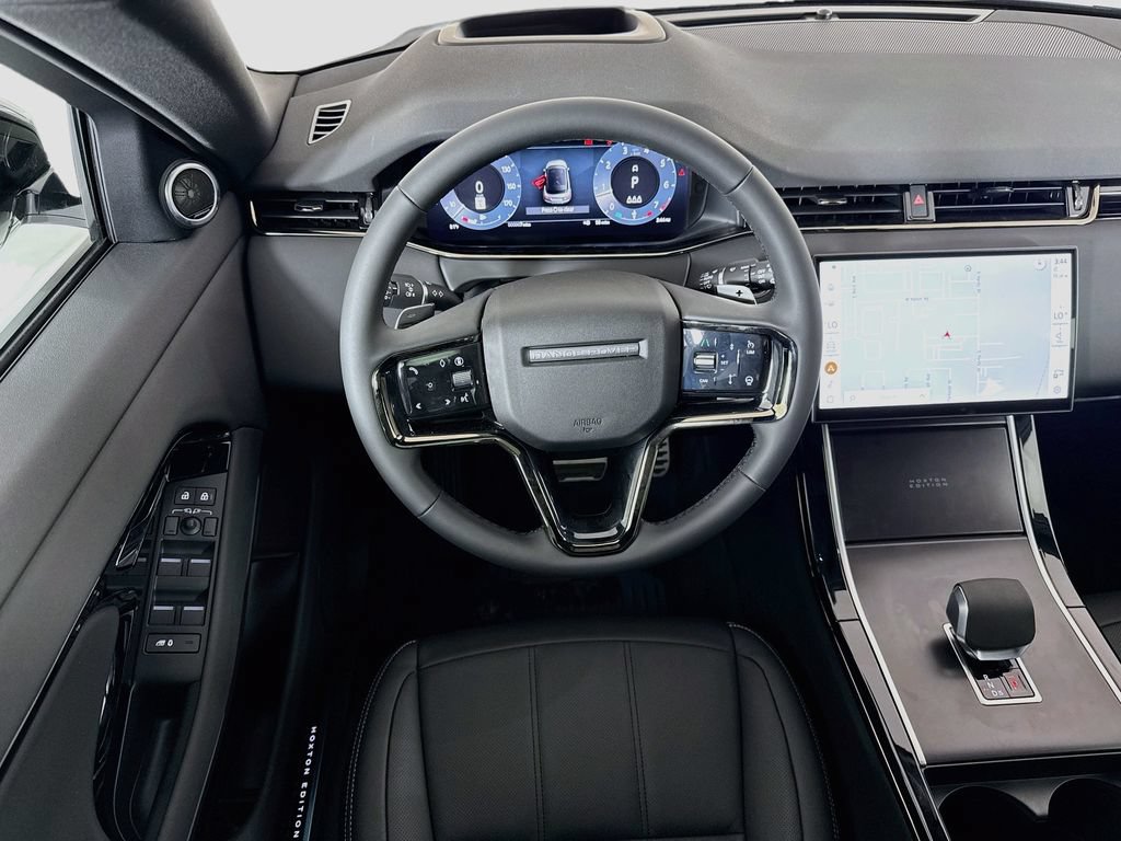 New 2026 Land Rover Range Rover Evoque Hoxton AWD/4WD image 11