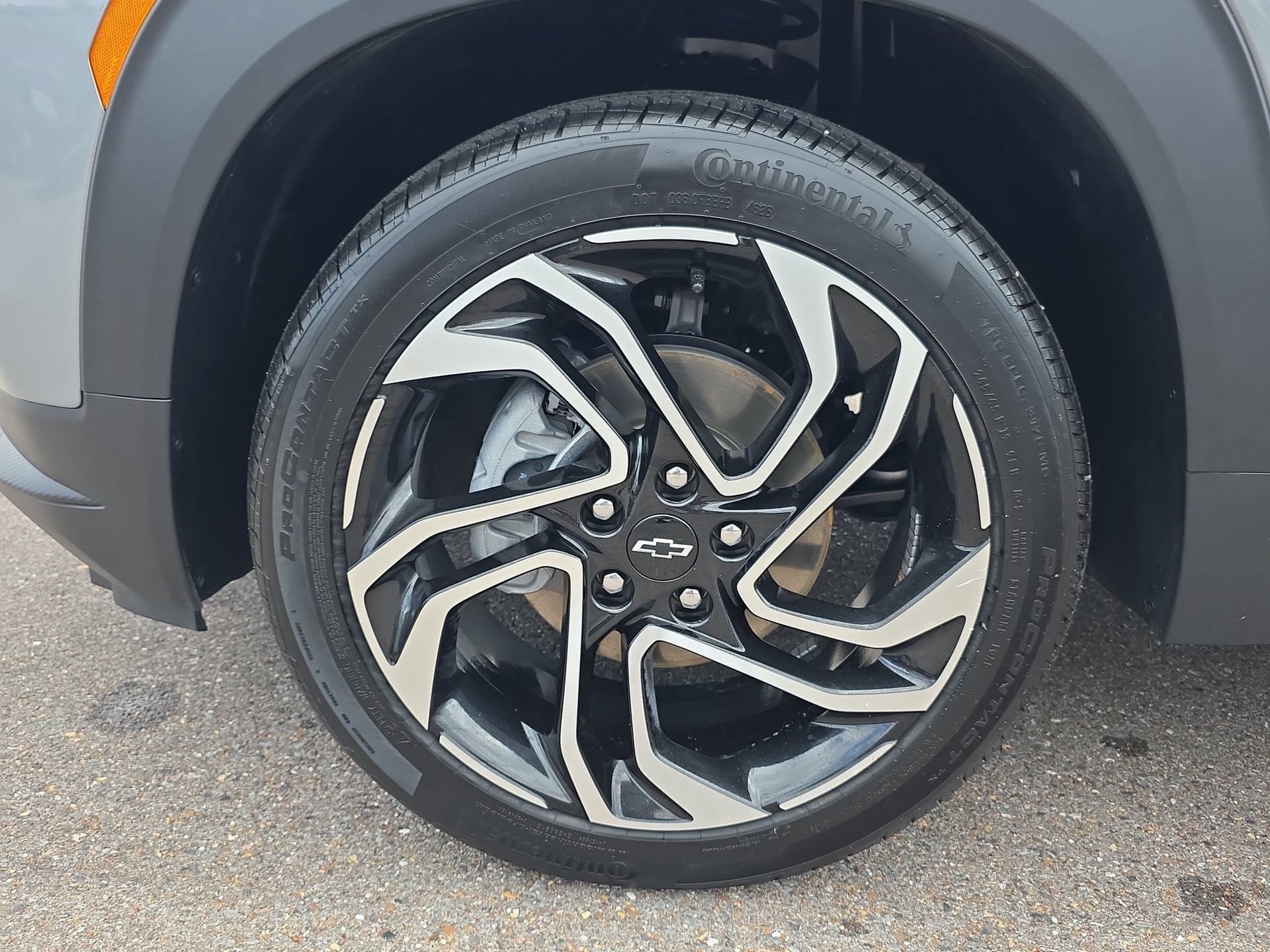 New 2026 Chevrolet TrailBlazer RS w/ Convenience Package FWD image 9