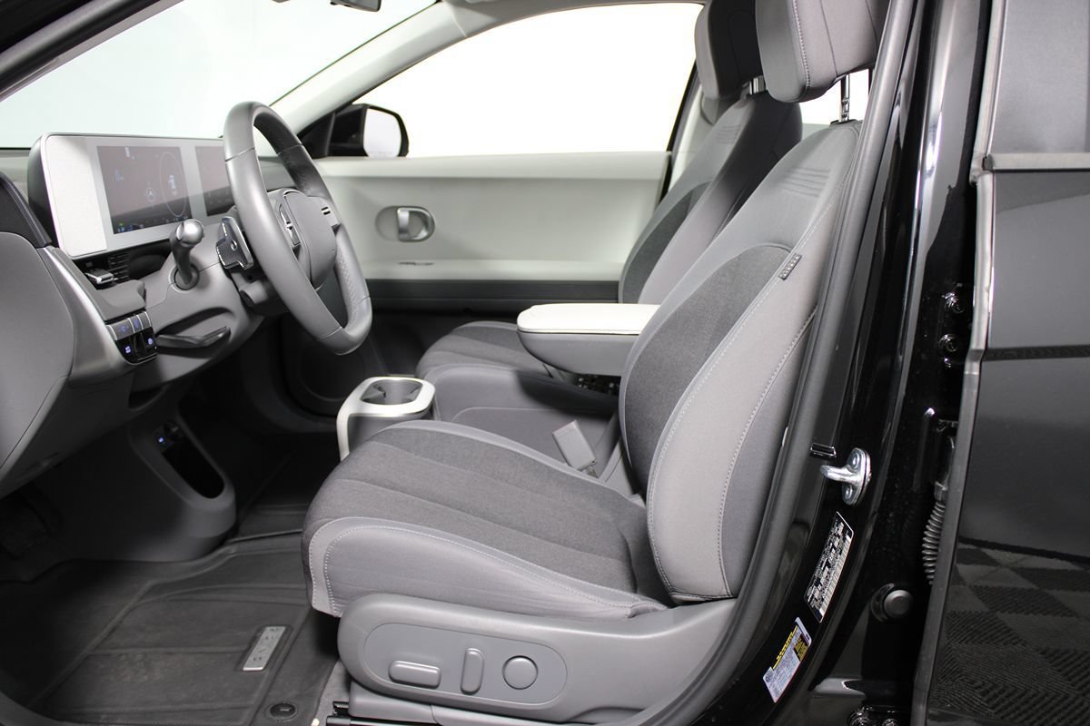 Used 2024 Hyundai Ioniq 5 SE RWD image 9