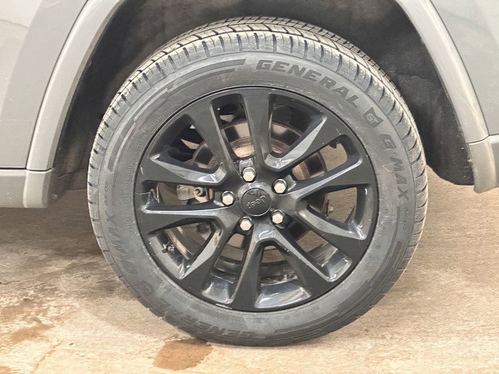 Used 2019 Jeep Grand Cherokee Altitude image 51