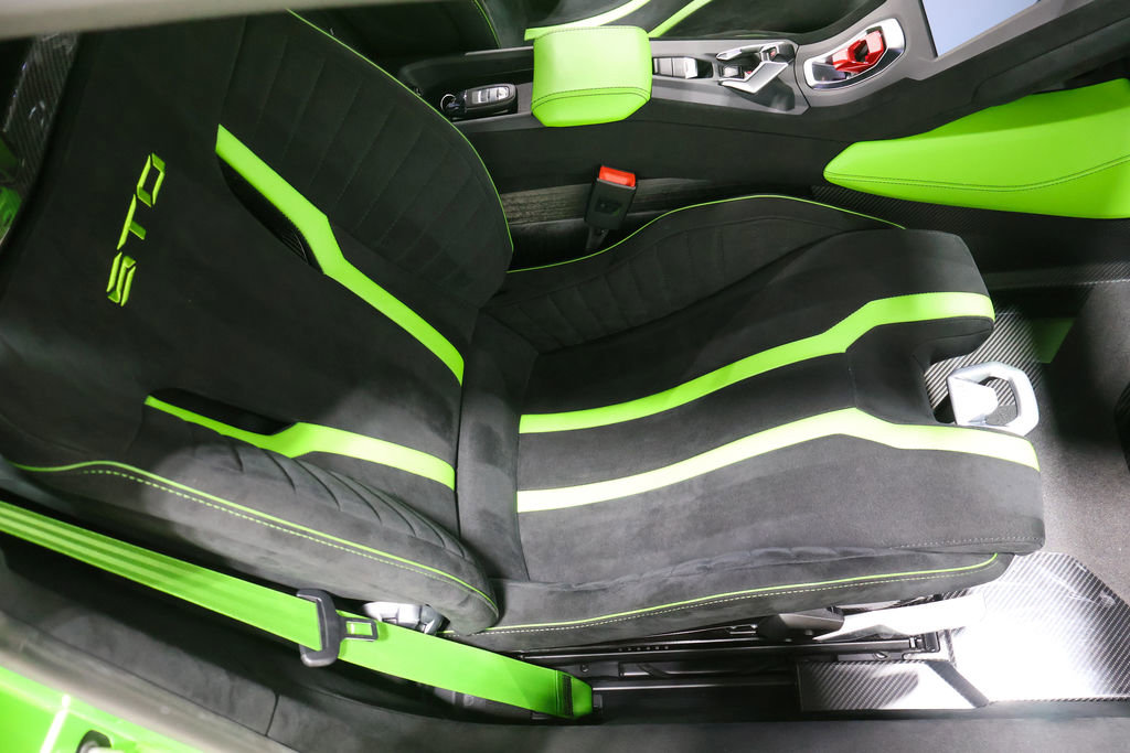 Used 2022 Lamborghini Huracan STO image 30