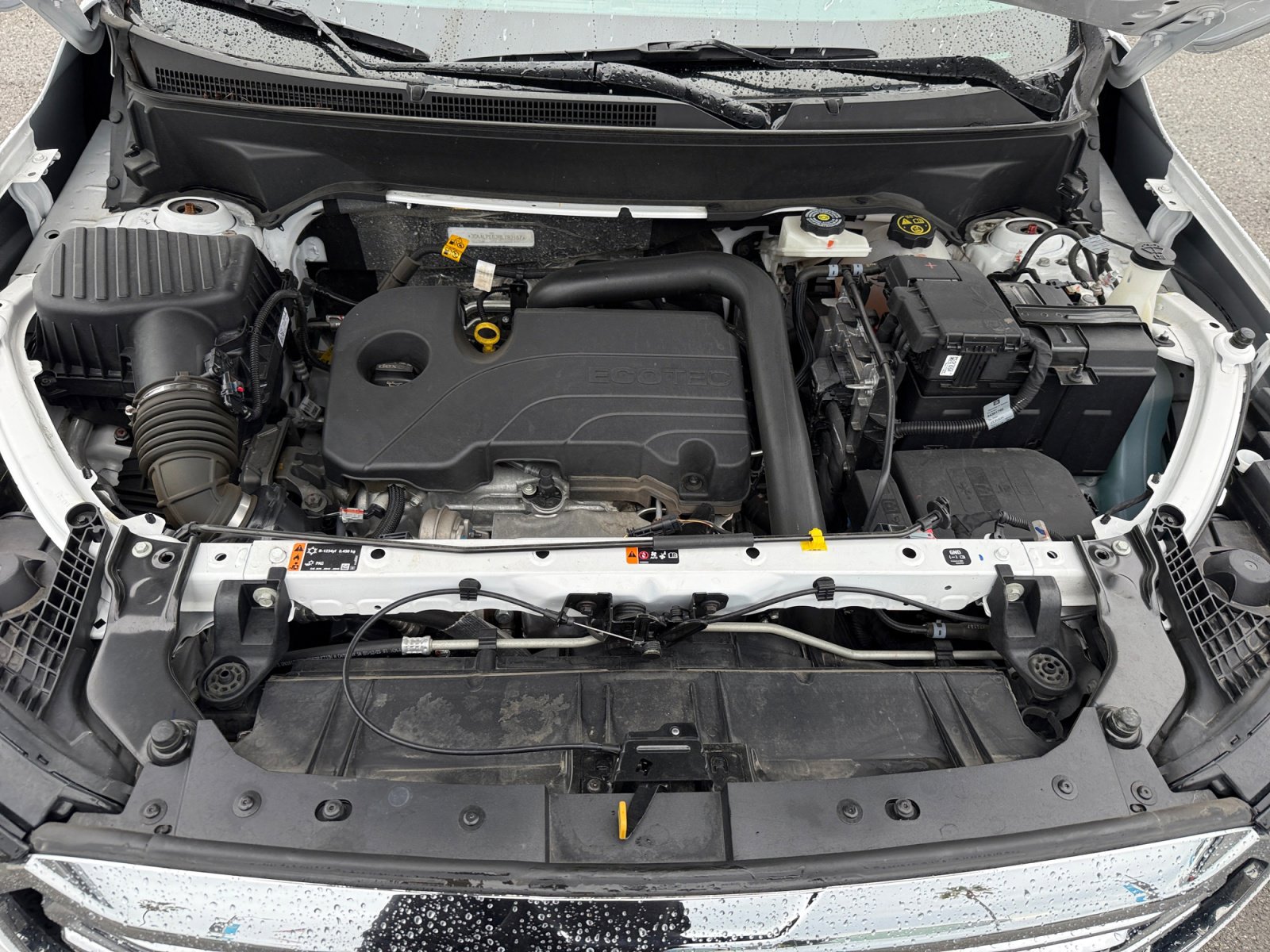 Used 2024 GMC Terrain SLT image 20