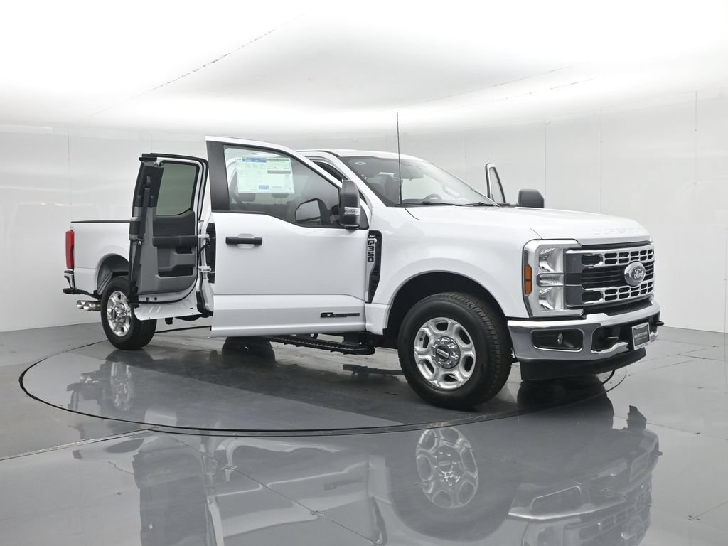 New 2026 Ford F350 XLT RWD image 32