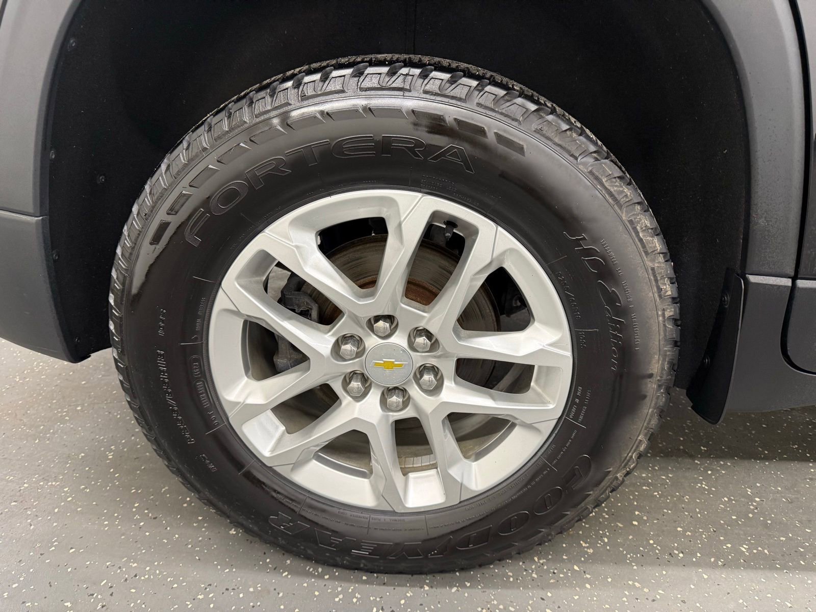 Used 2020 Chevrolet Traverse LT image 21