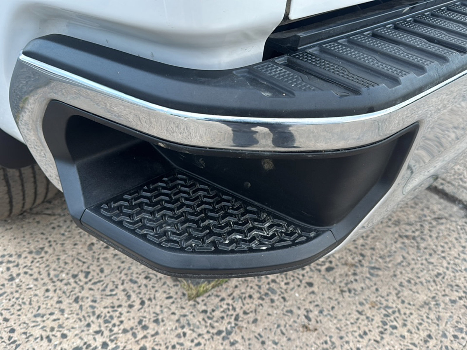 Used 2025 Chevrolet Silverado 2500 LT w/ Convenience Package image 27