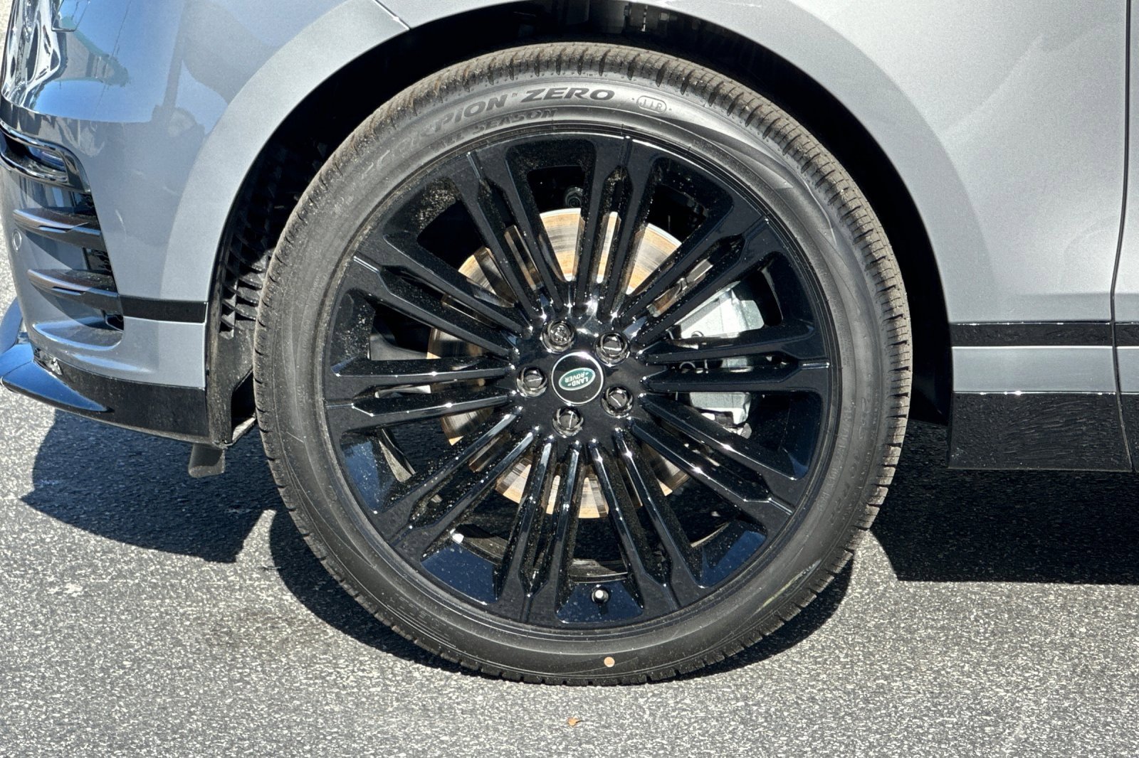 New 2024 Land Rover Range Rover Velar Dynamic HSE image 23